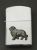 Zapalovač postava - Novofundlandský pes