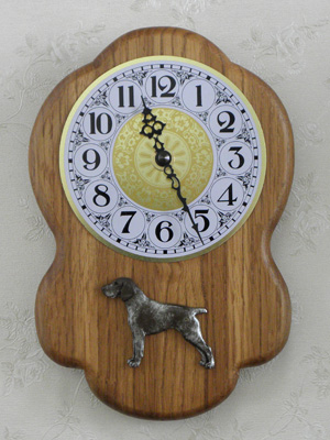German Shorthaired Pointer - Wall Clock Rustical Figure